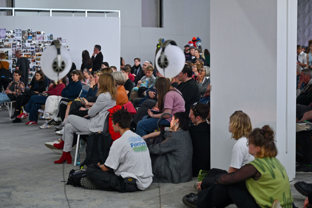TECHNO; Austellungseröffnung; Kunsthaus Dresden; Robotron Kantine