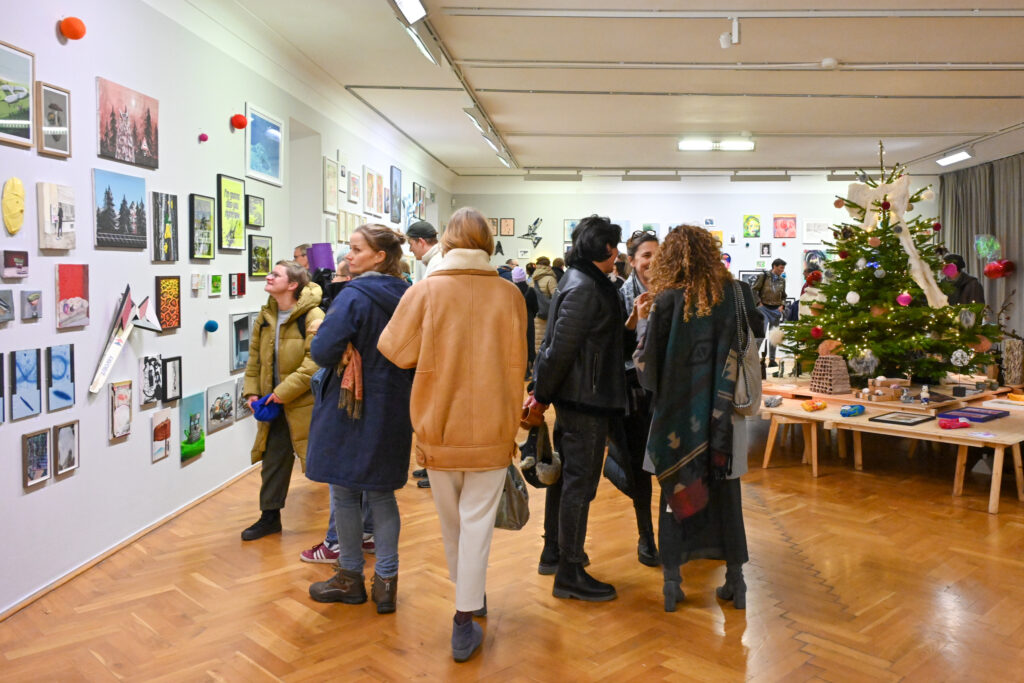 Kunsthaus Dresden, Weihnachtsmarkt der bildenden Künste Eröffnung